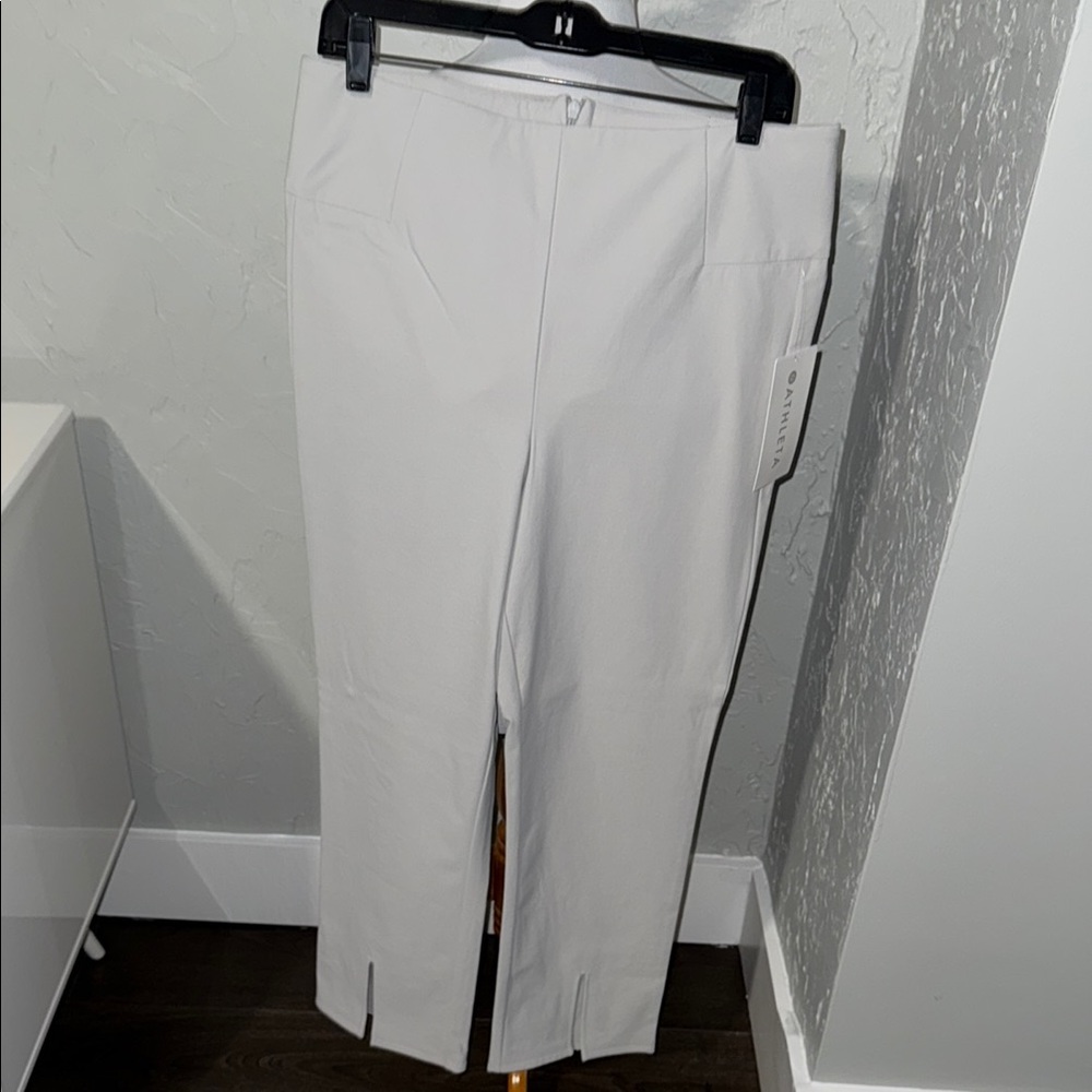 NWT, Athleta Light Gray Wander Slim Straight Crop